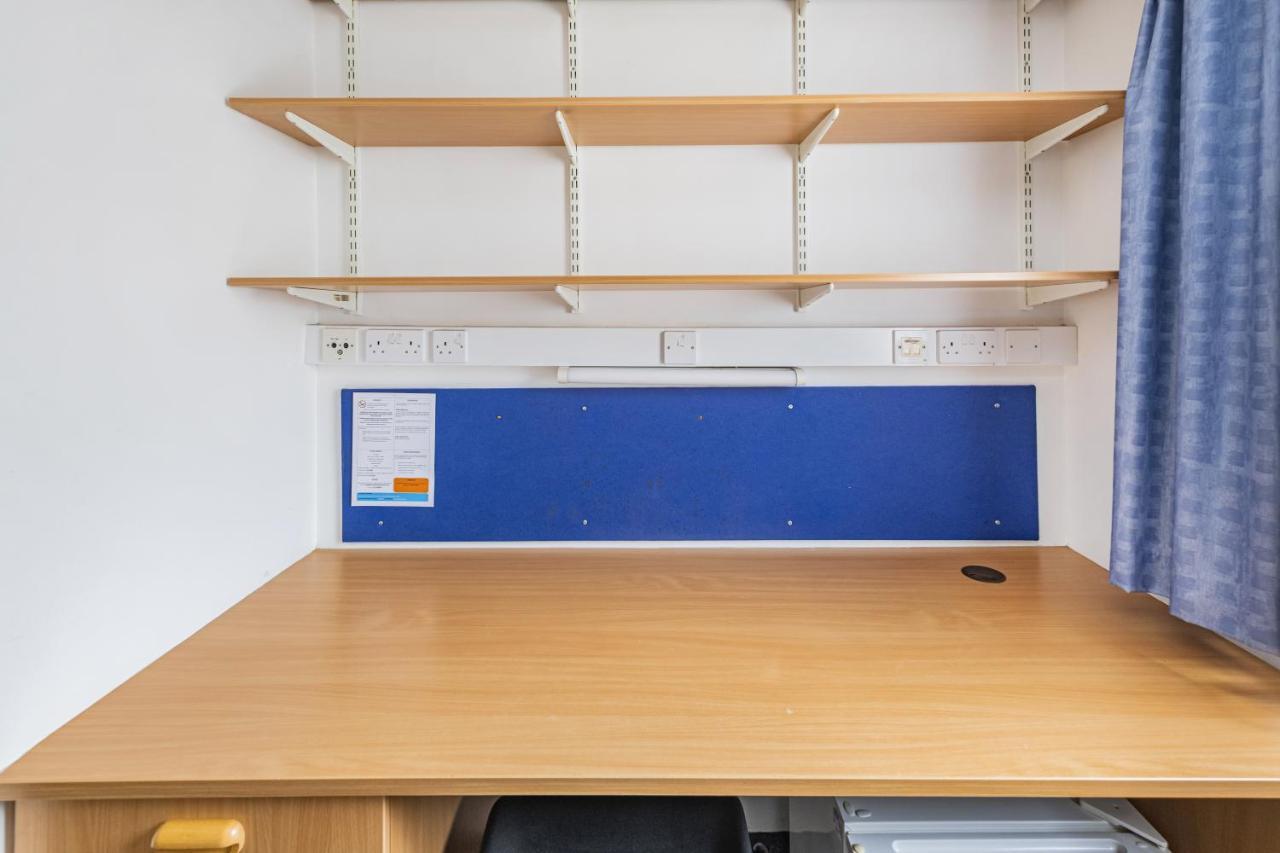Vibrant Ensuite Rooms, Hatfield - Sk エクステリア 写真