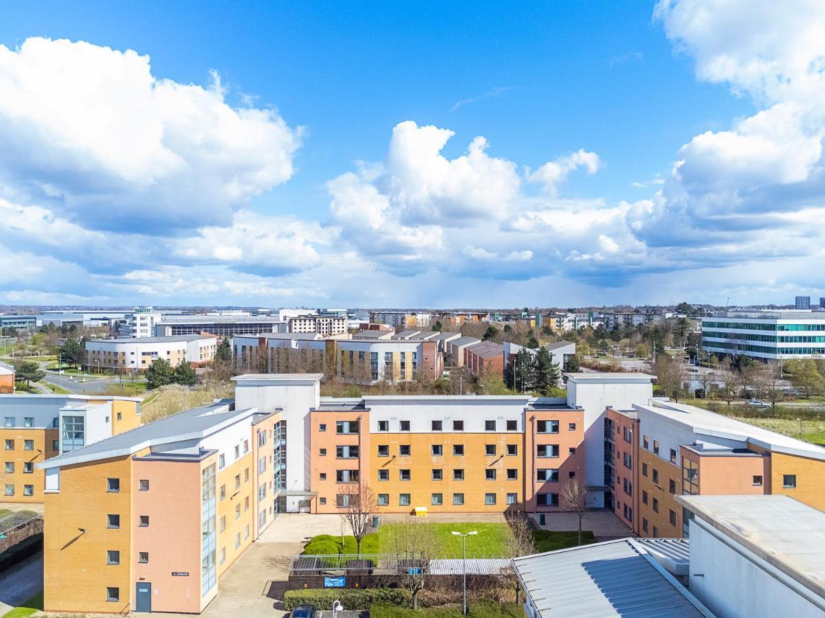 Vibrant Ensuite Rooms, Hatfield - Sk エクステリア 写真
