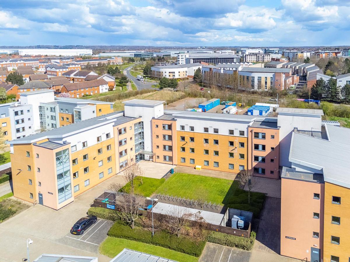Vibrant Ensuite Rooms, Hatfield - Sk エクステリア 写真
