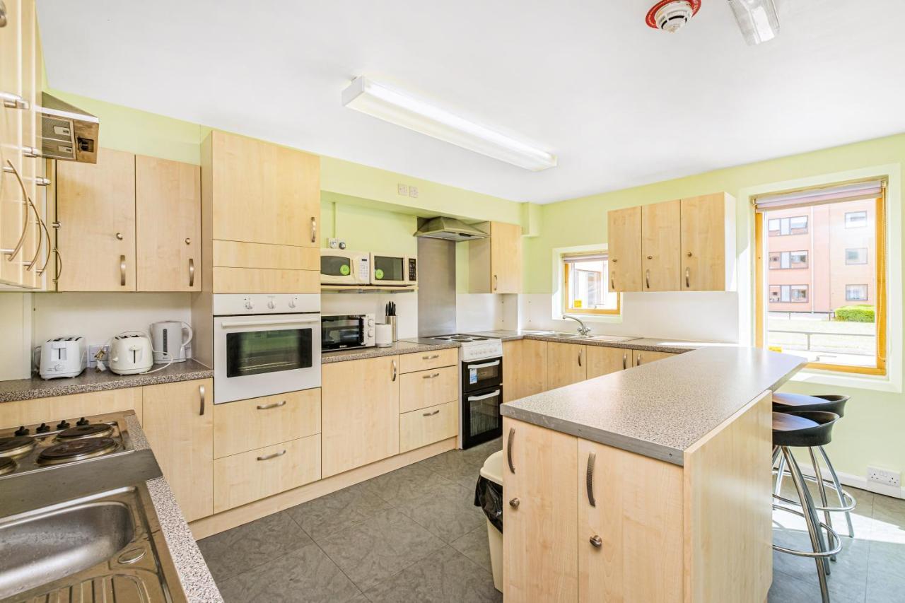 Vibrant Ensuite Rooms, Hatfield - Sk エクステリア 写真