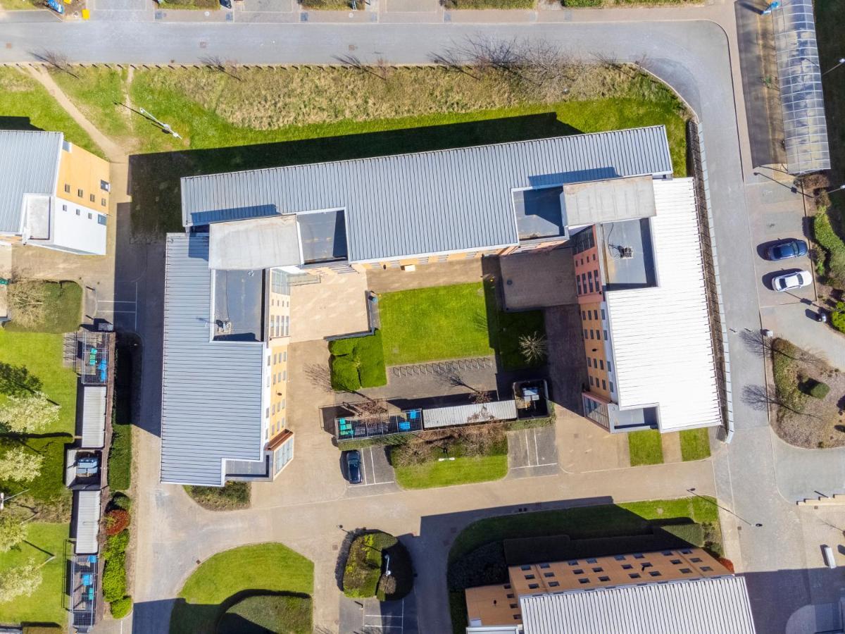Vibrant Ensuite Rooms, Hatfield - Sk エクステリア 写真